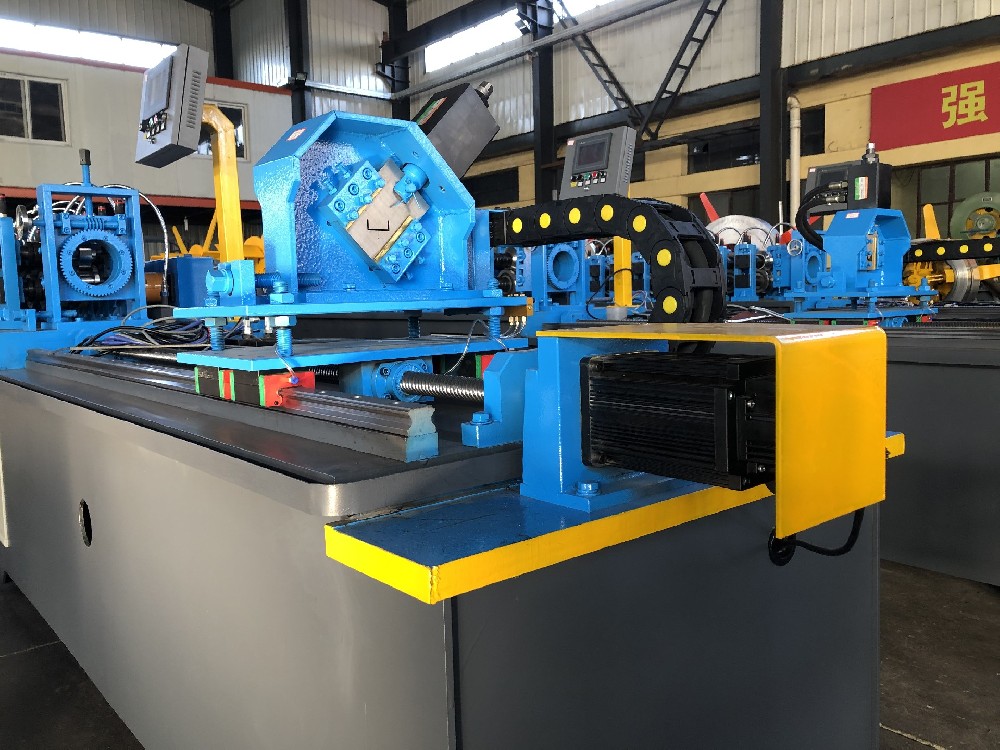 中拓冷彎設(shè)備：與美新設(shè)備同臺(tái)競(jìng)技，共譜科技華章